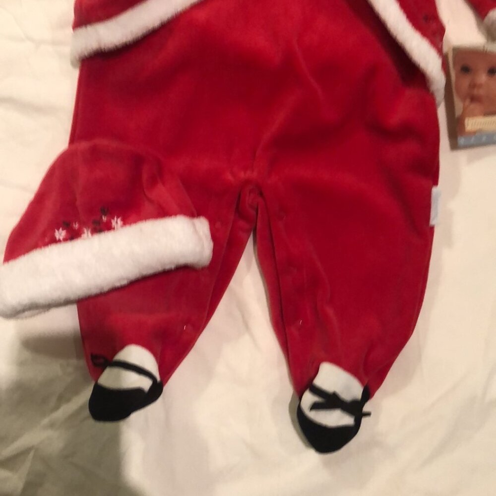 Christmas oufit infant girls new size 6 mos Santa's Sweetheart cotton polyester - Picture 2 of 2